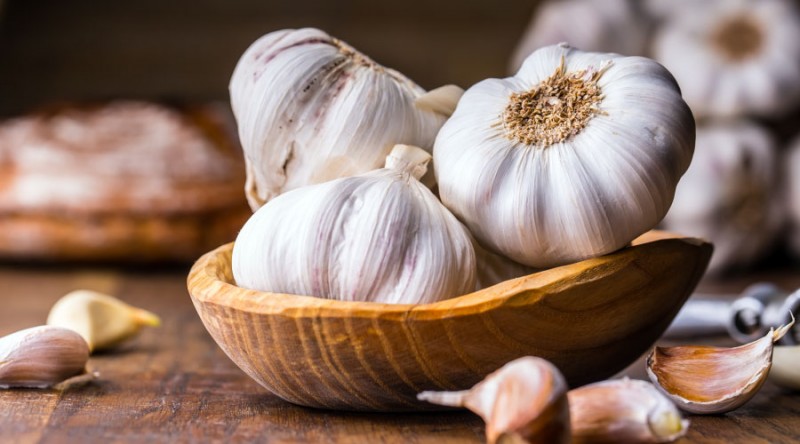 Antiviral properties present in Garlic Tea will cure these diseases, definitely try once