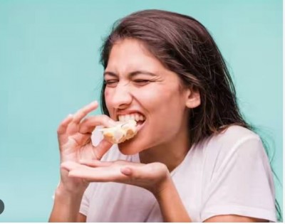 Is eating stale mouth beneficial or harmful? Learn from Health Expert