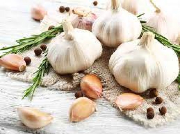 These 4 major disadvantages are caused by eating garlic