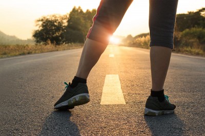 8 benefits of walking in the morning to lose weight