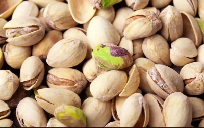 You will get these powerful benefits by eating soaked pistachios