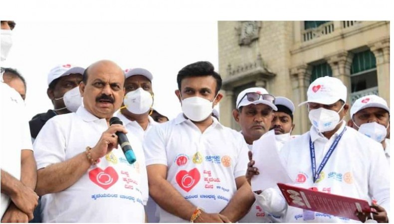 World Heart Day: Karnataka  CM Bommai takes pledge to walk  30 mts daily