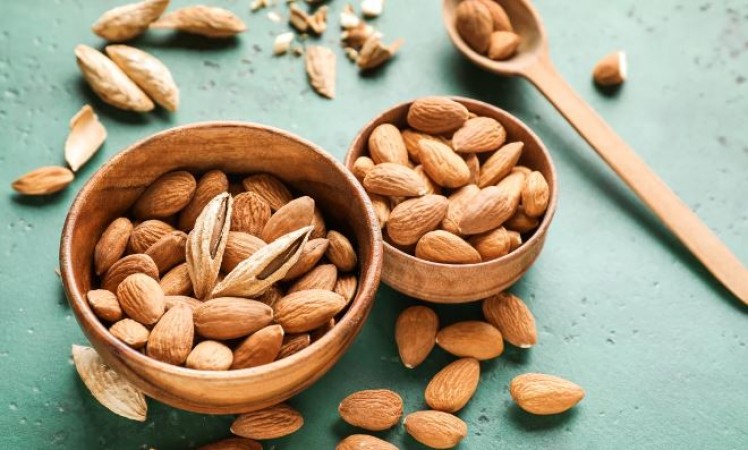 The Right Way to Eat Almonds: Benefits, Precautions, and Potential Harm