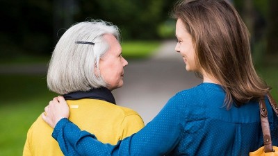 Research reveals older adults more willing to help others as compared to younger ones