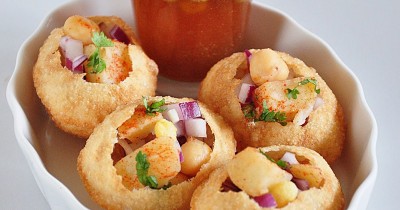 7 of India's Most Popular Street Foods, from Samosa to Pani Puri