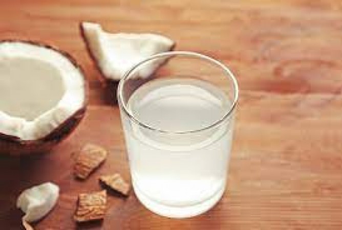 Have you ever drunk coconut vinegar? It provides benefits to the body like this