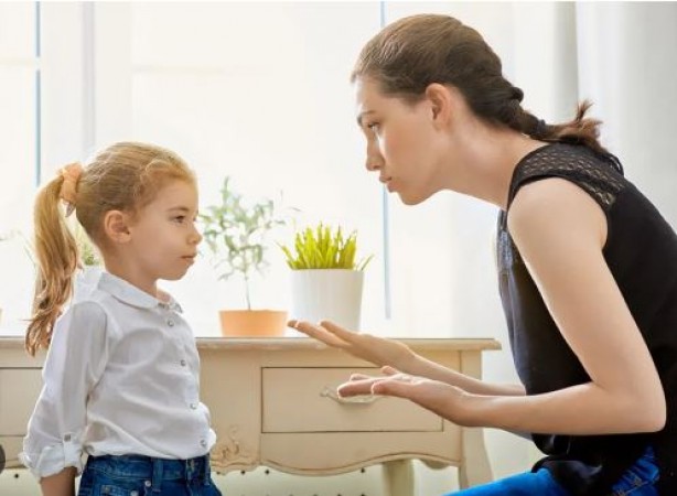 If a child misbehaves with people, do not scold him, improve the habit with these tips