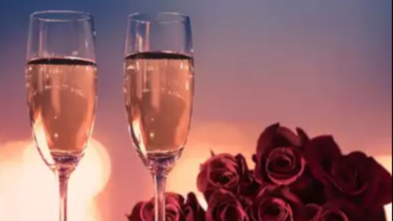 Rose day 2025: 6 heartfelt ideas to make the day unforgettable for your partner!