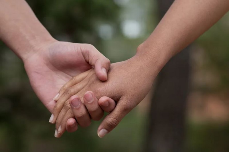 Building Trust and Intimacy: Nurturing Strong Bonds in Romantic Partnerships