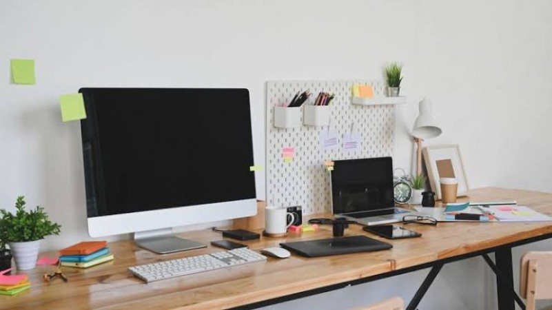 Tips to spruce up your office desk at home