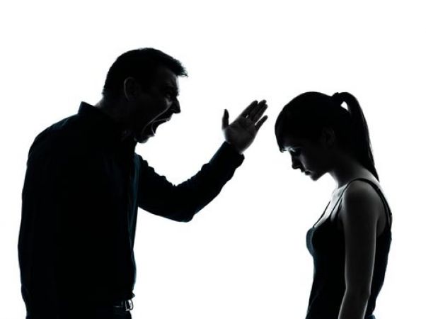 4 Signs you're in an Emotional Abusive Relationship