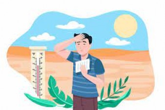 How dangerous is heatwave for the elderly, what to give to eat and drink so that they do not feel hot?