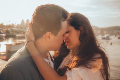 5 Signs that will prove you he is ready for a serious commitment