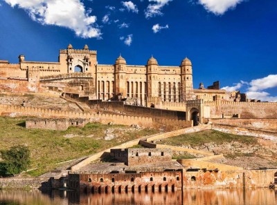 In how many years was Amer Fort completed?