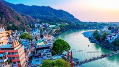 These are the best tourist places to visit in Uttarakhand, you can plan with friends in budget