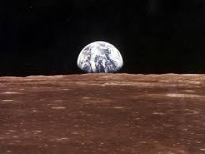 पृथ्वी पर रहकर चाँद की यात्रा ! जानिए मून लैंड के बारे में