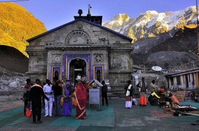 What is the right time to visit Kedarnath Dham and how much does it cost?