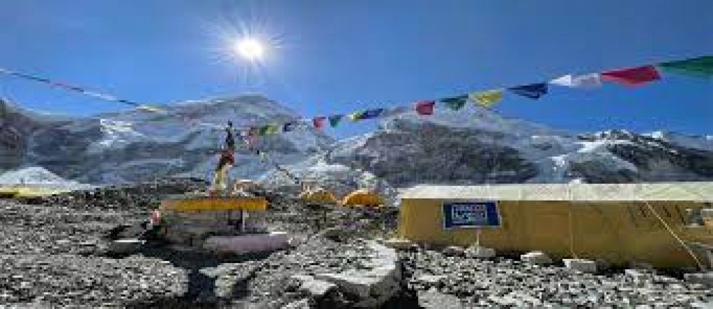 Discover the Enchanting Location of Mount Everest Base Camp: A Journey to the Roof of the World