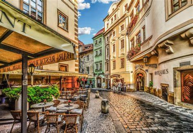 Exploring Prague: Castles, Cobblestones, and Art