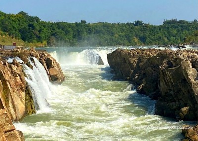 Nature's Canvas: Bedaghat's Majestic Beauty Beckons