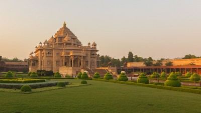 Akshardham: Where Artistry Meets Devotion