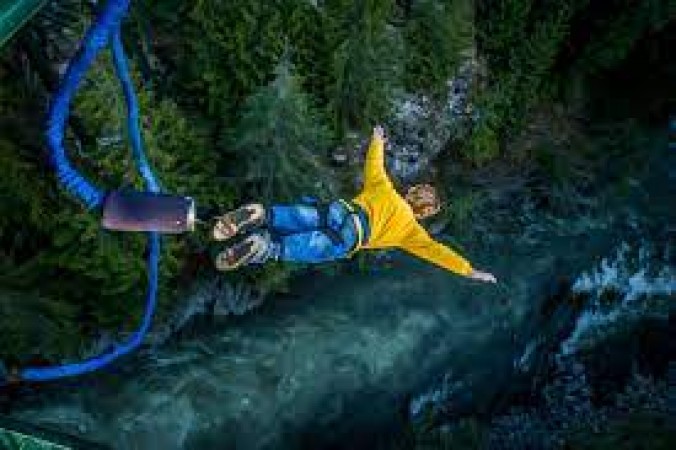Defying Gravity: Top 6 Once-In-A-Lifetime Bungee Jumping Destinations for the Ultimate Adrenaline Rush