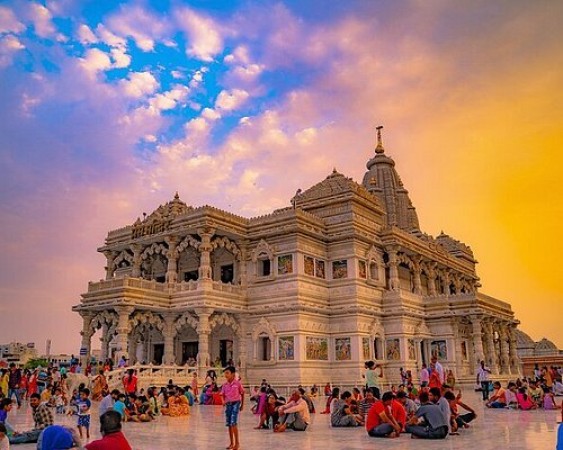 How much money will it cost to go to Vrindavan, if you want then plan like this