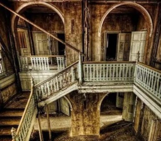 The Haunted Haveli of Kolkata, the scary story about the Doll House