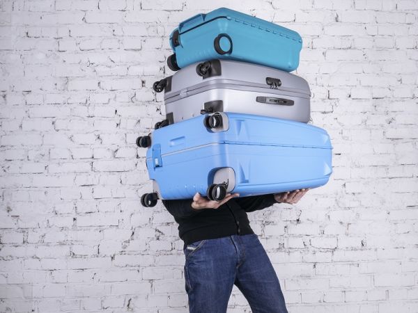 Do not pack unnecessary things while travelling