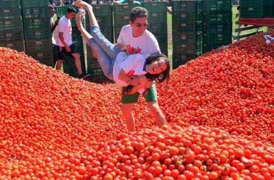 The La Tomatina Festival: Exploring the Tomato-Throwing Extravaganza Held Annually in Buñol, Spain
