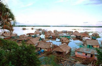 Floating Villages: Learning about Communities Built on Water