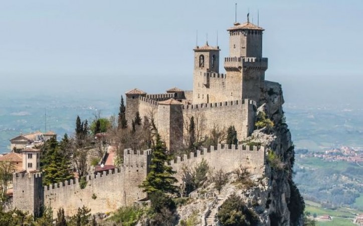 San Marino: A Microstate of History and Culture