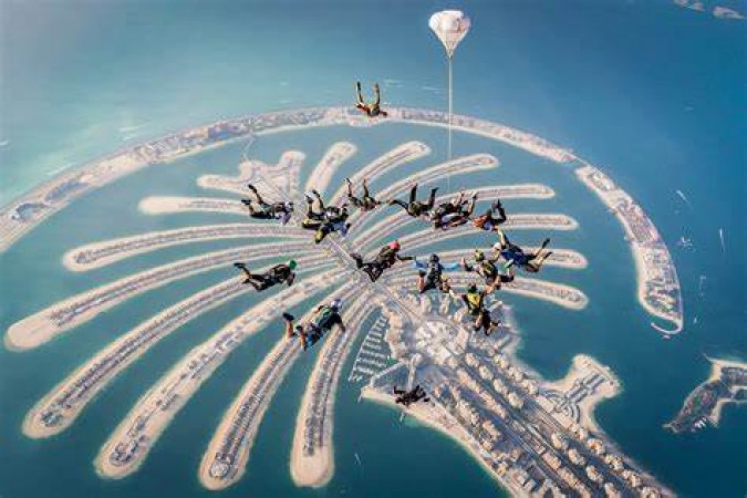 यहाँ है दुनिया में skydive  के लिए सबसे अच्छी जगह