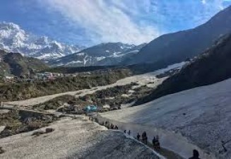 How much walking is required to reach Kedarnath?