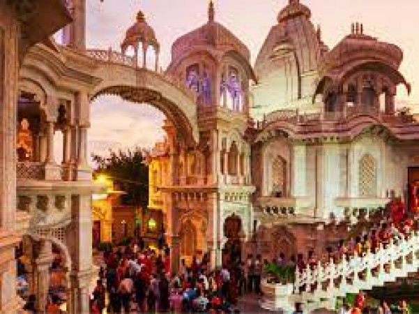 Celebrate Krishna Janmashtami in a special way, visit these beautiful temples of Delhi