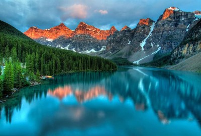 The Enchanting Wonders of Banff: 7 Captivating Delights