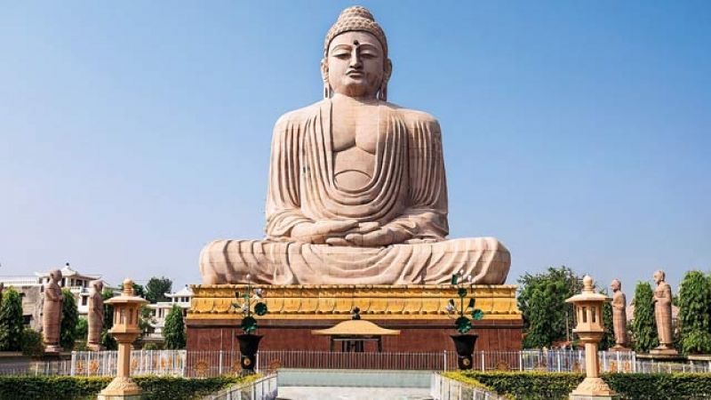 Let's plan a trip where Mahatma Buddha had gained knowledge