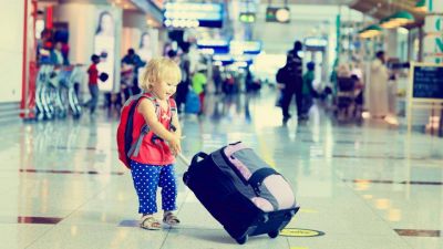 7 tips to make travelling easy with children