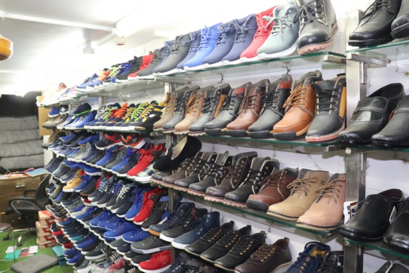 Buy cheap shoes from these places in Delhi NCR