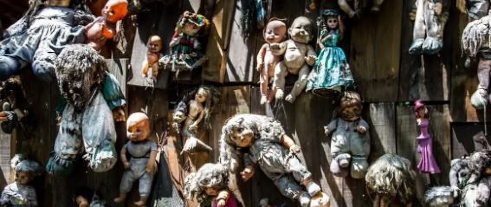 Story of the  Haunted  Islands of Dolls in Mexico