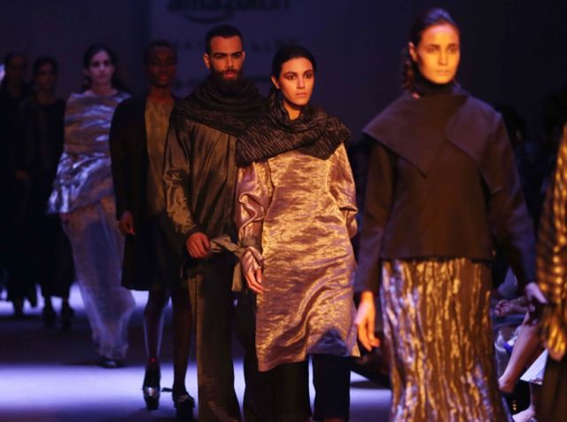 Amazon India Fashion Week : Day 1,Awesome start by Varun Bahl