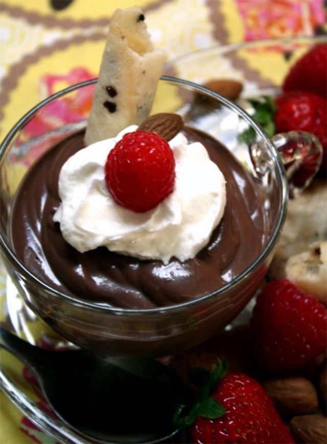 Treat your friends and family a chocolate mousse