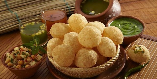 Enjoy the mouthwatering 'Pani Puri' at home !