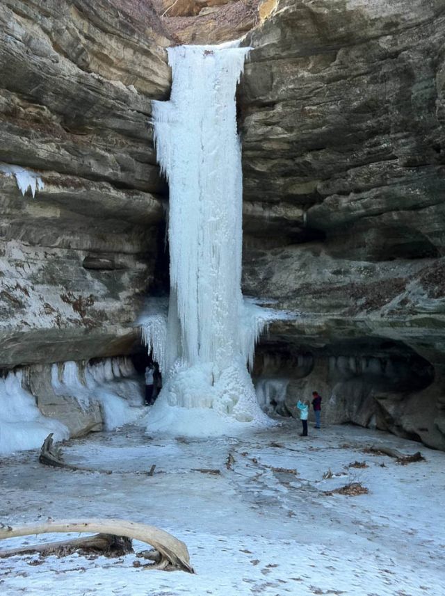 You’ll ever see;these pictures of frozen oceans,lakes and ponds