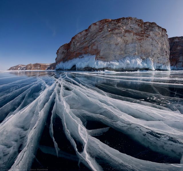 You’ll ever see;these pictures of frozen oceans,lakes and ponds