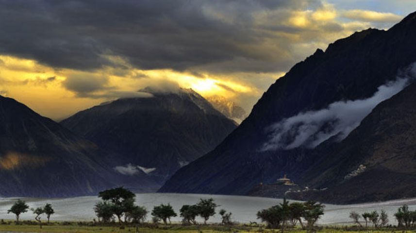 These pictures define the beauty of Ladakh !