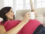 क्या गर्भवती महिलाओं के लिए कॉफ़ी पीना सही है