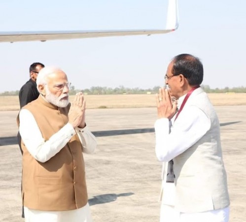 PM Modi reached Bhopal, CM Shivraj welcomes him
