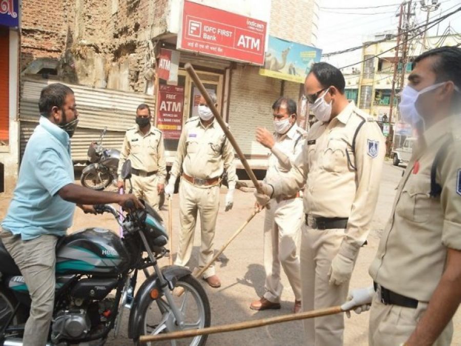 इंदौर पर मंडराया कोरोना का संकट, फिर हॉस्पिटल से भागे दो संदिग्ध