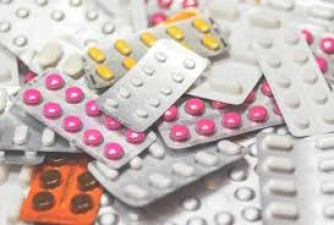 कोरोना का असर अब दवा बाजार पर